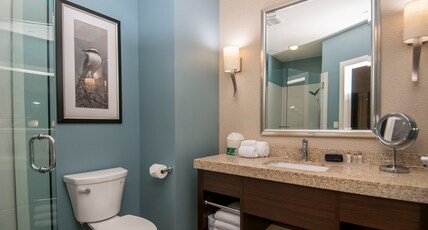 Hotel Indigo WACO - BAYLOR, an IHG hotel Room Type - 2 Queen Standard Mobil Access Roll Shwr Hotel Indigo WACO - BAYLOR, an IHG hotel Room Type - 2 Queen Standard Mobil Access Roll Shwr