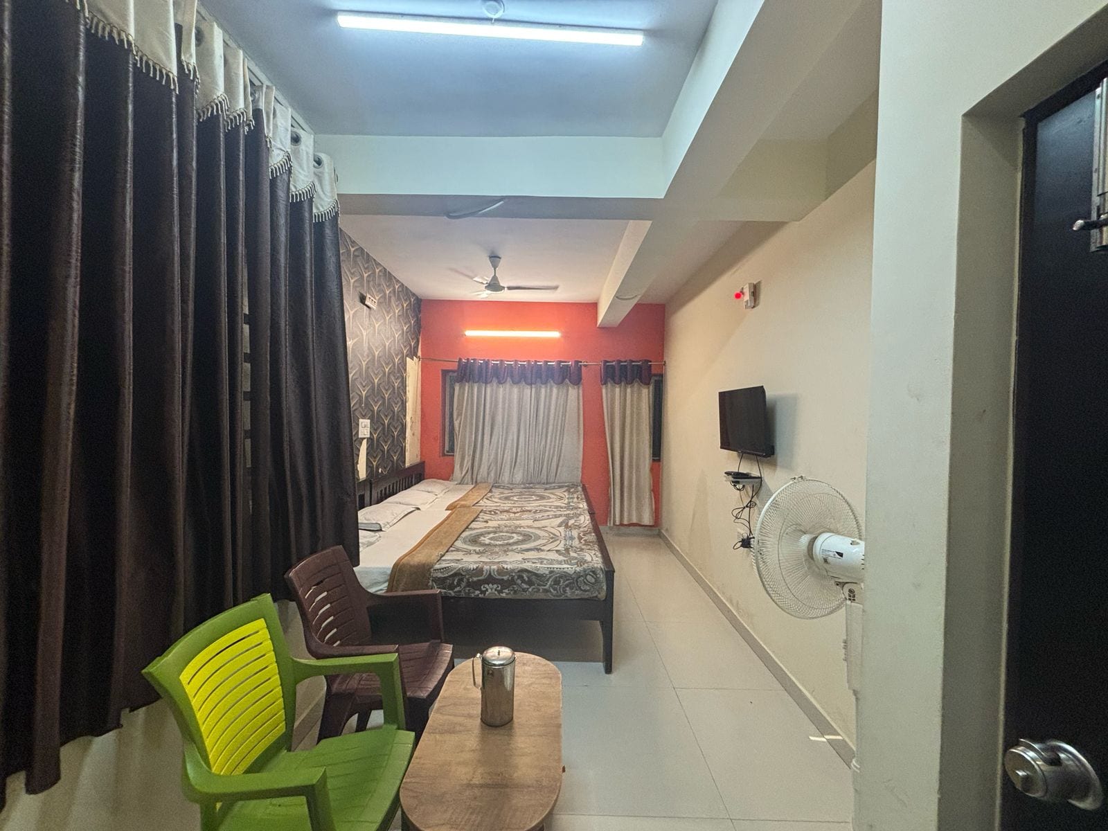 Sri Vinayaka Comforts - Tap to explore photos