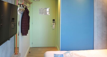 ibis budget Amiens Centre Gare Room Type - TRIPLE - room with twin beds and 1 fold-down bed