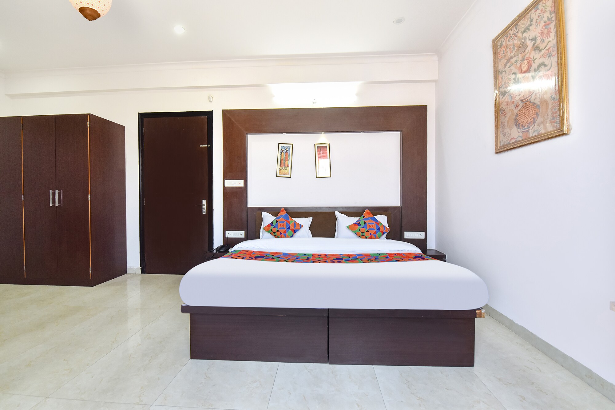 FabHotel Bunglow 16 - Tap to explore photos