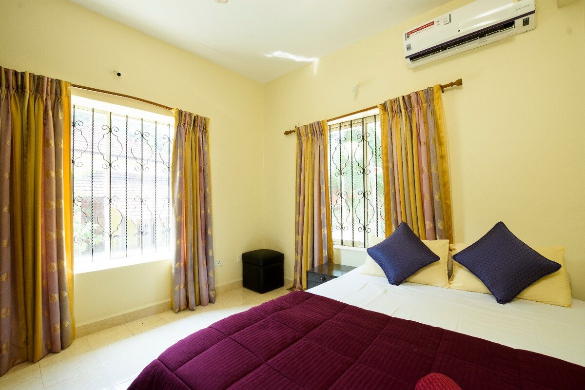 Dona Karen | 2 BHK Pool-facing Apartment - Tap to explore photos