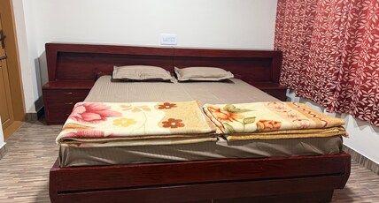 Casa Raihan Homestay Room Type - Cottage Room ( 2 Adults & 1 Child )