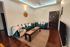 luxurious 2Bhk on Riverfront  9min Morjim Beach