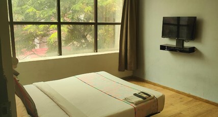 HOTEL CINCO PRIME -PREMIUM ROOMS Room Type - Deluxe Room