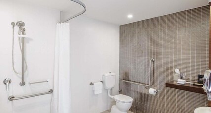 Pullman at Sydney Olympic Park Room Type - SUPERIOR ROOM, 2 Single Size Beds