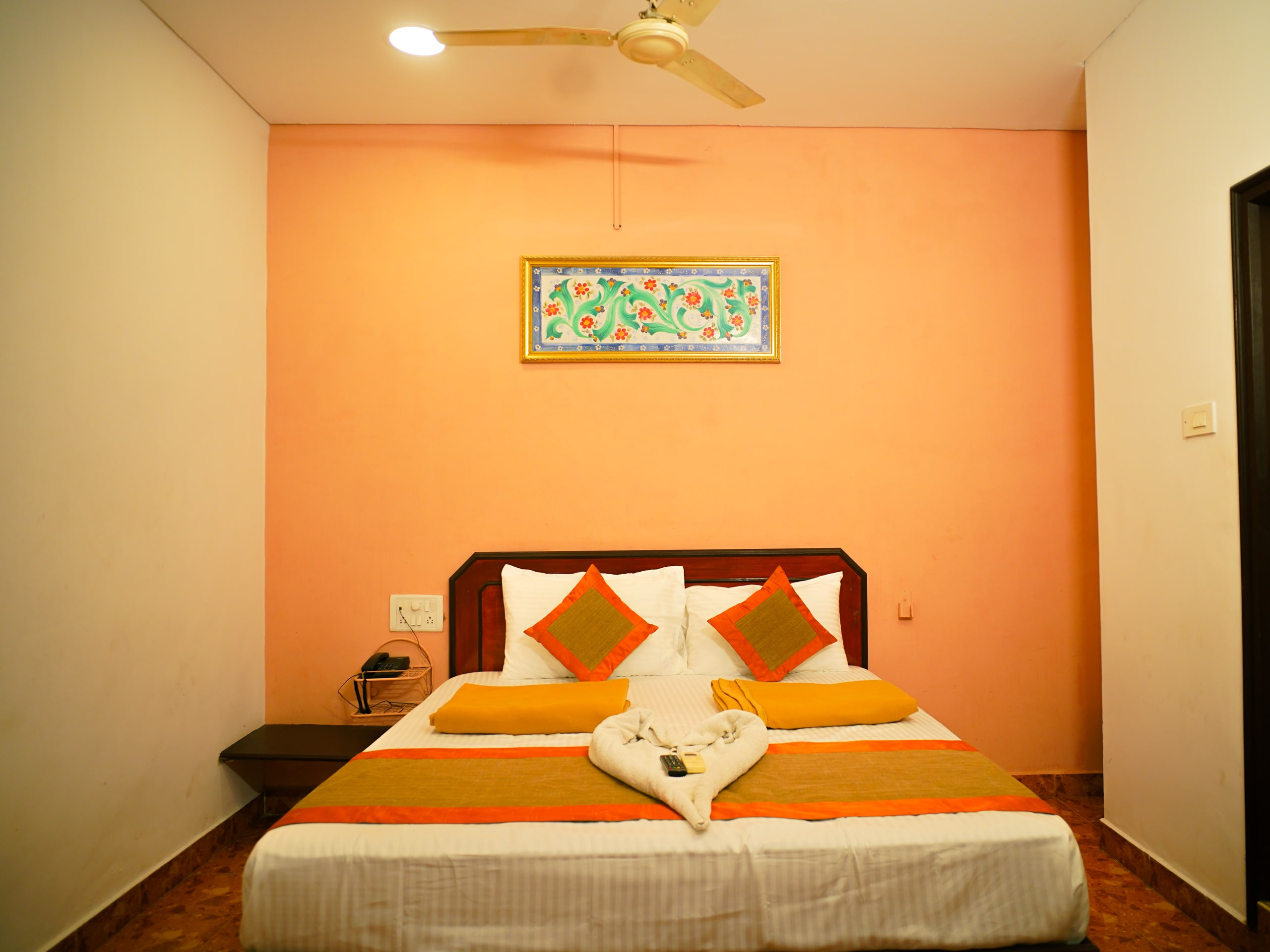 Hotel Raaj Bhaavan - Nungambakkam - Tap to explore photos