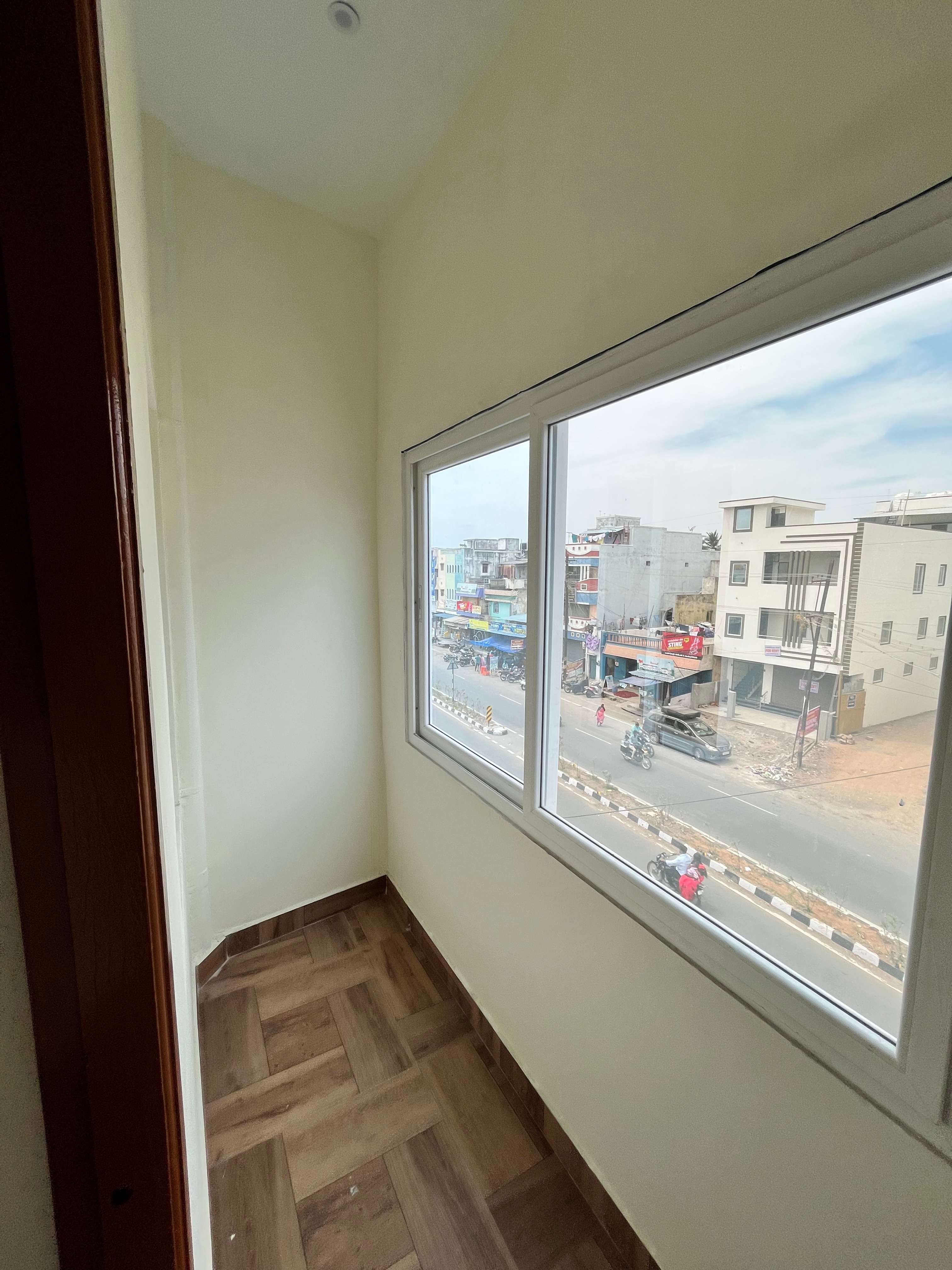 Raha Rooms - Tap to explore photos