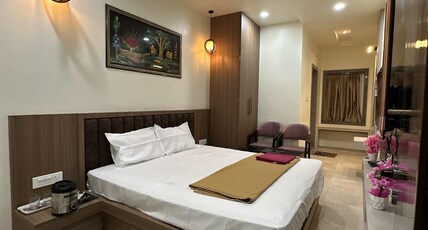 Ashoka hotel Room Type - deluxe room