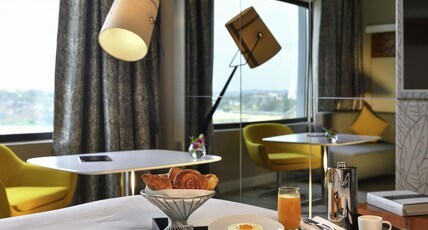 Pullman Abidjan Room Type - Premium Superior Room, 1 King Size Bed, Lagoon View Pullman Abidjan Room Type - Premium Superior Room, 1 King Size Bed, Lagoon View