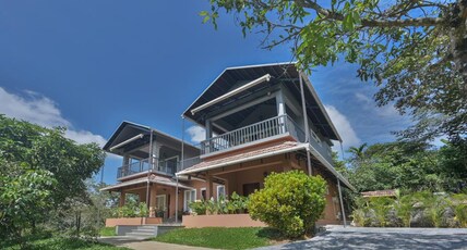 Clouds View Nature Resort Room Type - King Room with Balcony