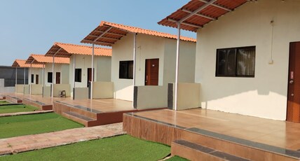 Mango Valley Resort Ganpatipule Room Type - Superior Chalet
