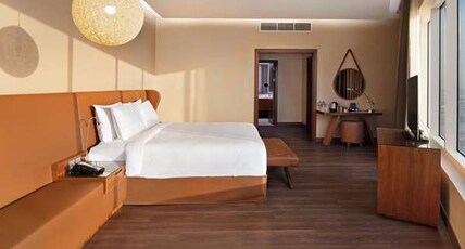 Radisson Blu Hotel, Dubai Canal View Room Type - Superior Room