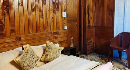 Oran Stays Shoja Room Type - King Double Room