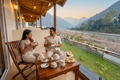 Qcent Woods Resort & Spa Rishikesh