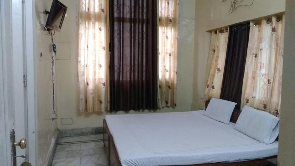 Hotel Ashirwad - Tap to explore photos