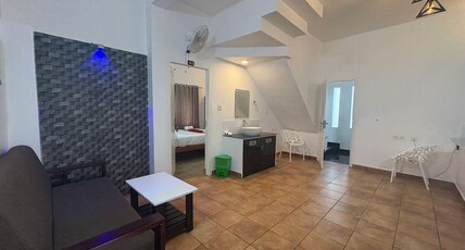 The Golden Oak Resort Room Type - Deluxe Room in a Villa