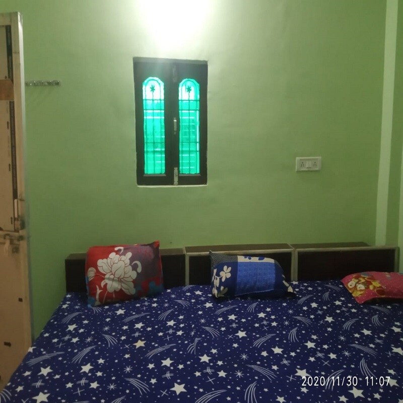 Ishwari Guest House - Tap to explore photos