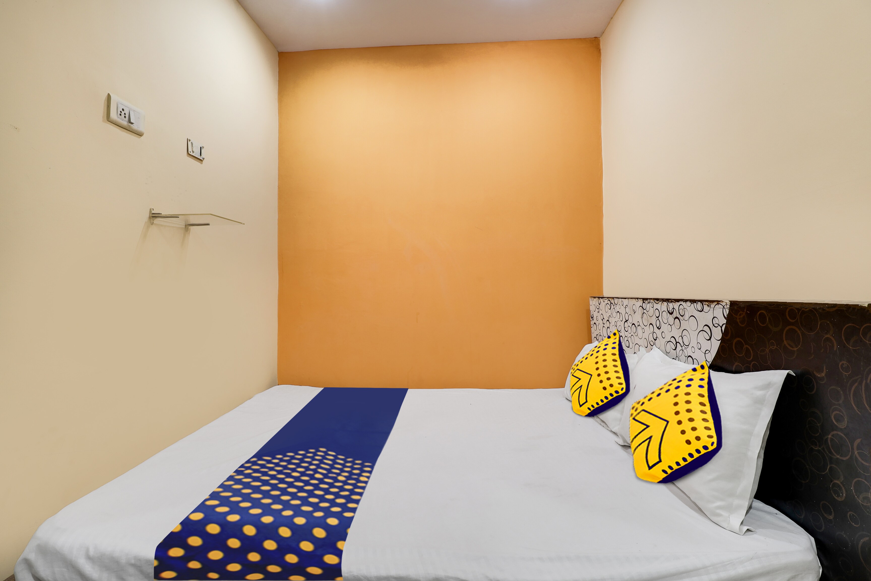 SPOT ON Hotel Sai Ashirwad Residency - Tap to explore photos