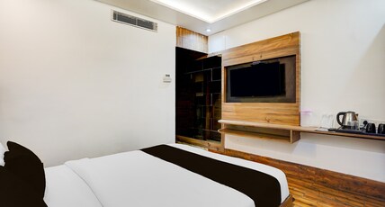 OYO Townhouse Prayagraj Central Bus Terminal Formerly Hotel Four View Room Type - Classic OYO Townhouse Prayagraj Central Bus Terminal Formerly Hotel Four View Room Type - Classic