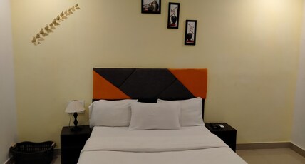 R R GRAND Room Type - deluxe room