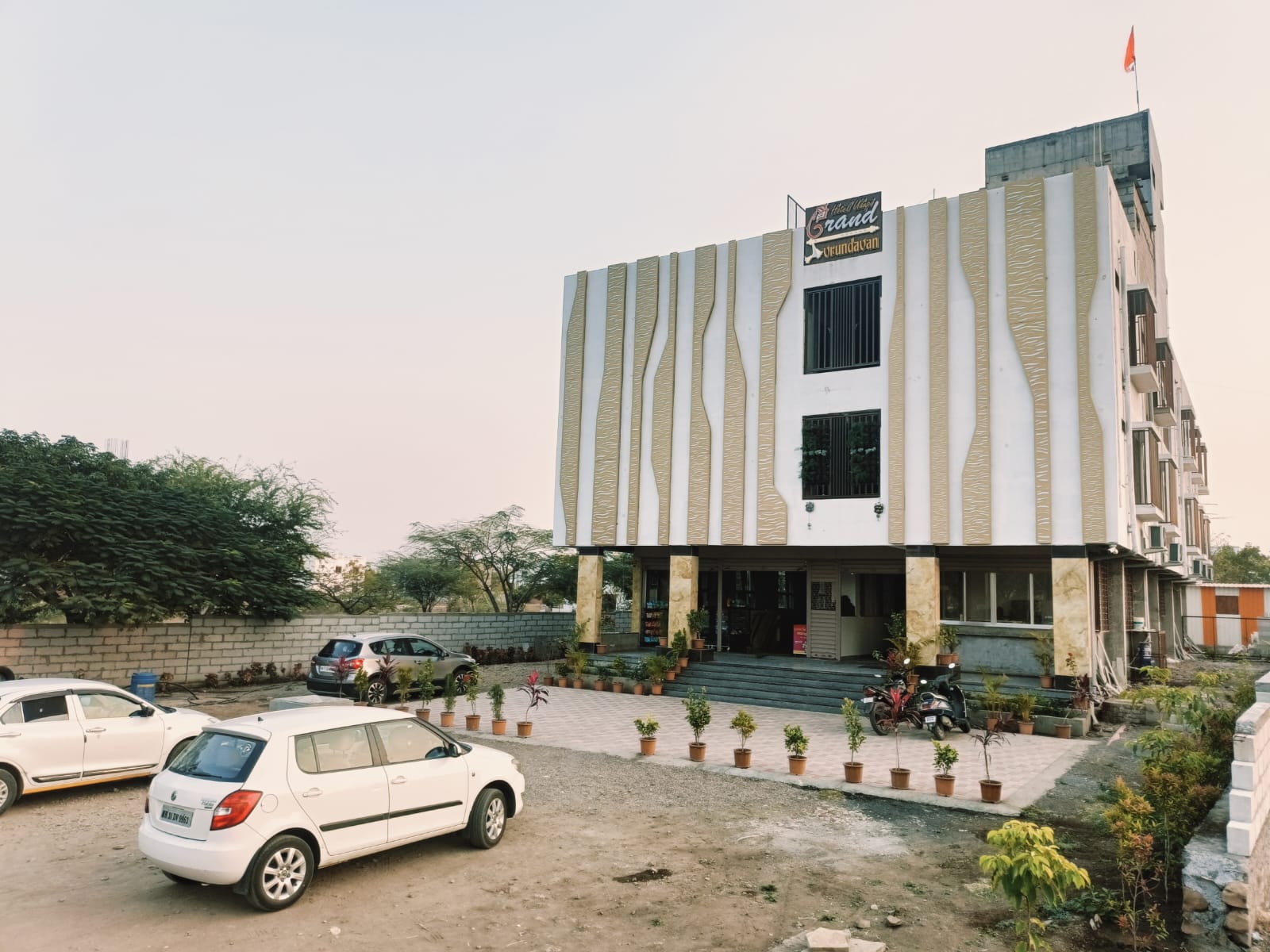 Hotel Grand Vrundavan - Tap to explore photos