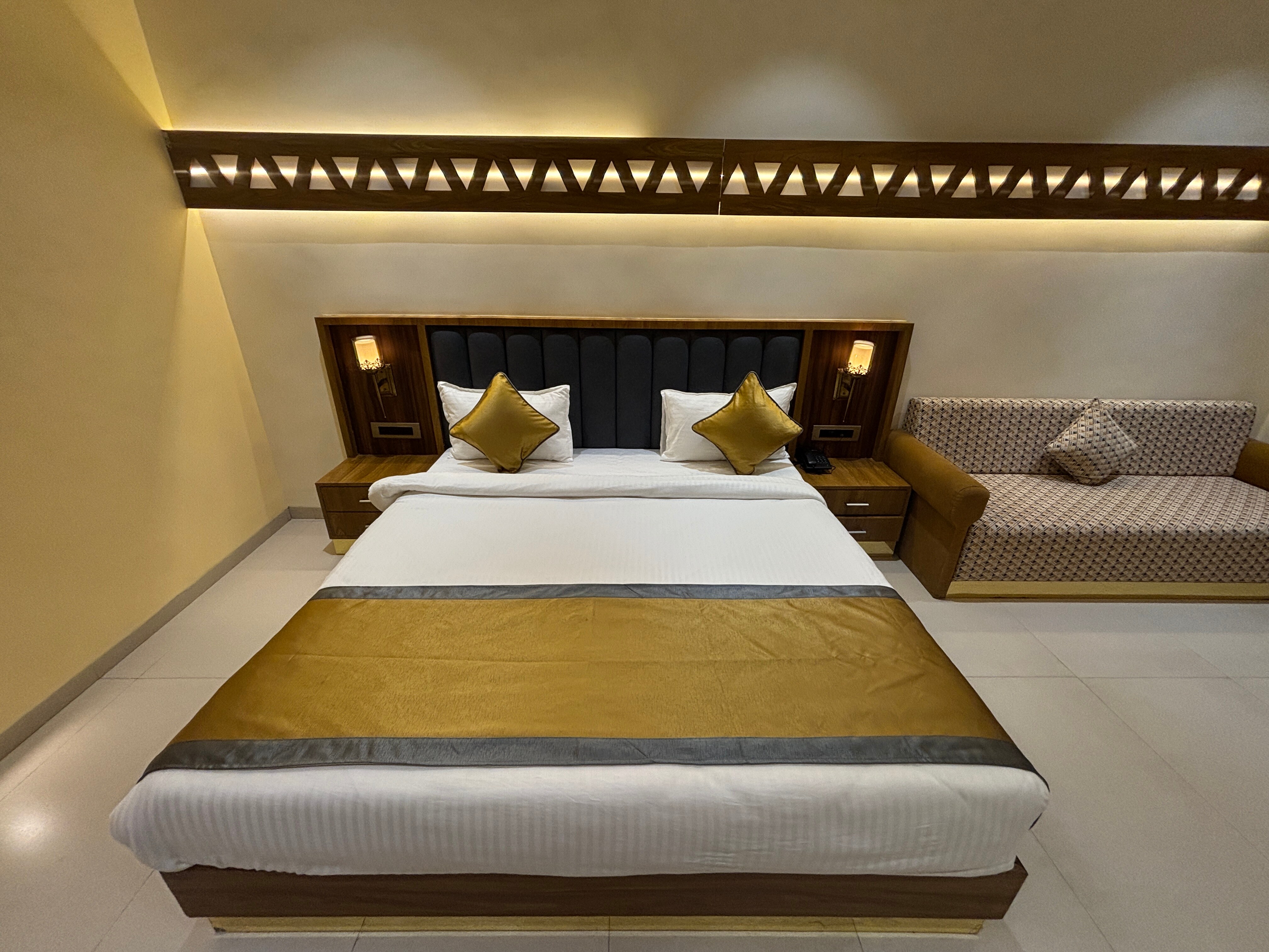 Ramaya Motel & Resorts - Tap to explore photos