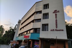 HOTEL SRI BHAVAN