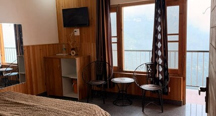 Wild Sapiens Station Dalhousie Room Type - Deluxe Valley View Room with Balcony Wild Sapiens Station Dalhousie Room Type - Deluxe Valley View Room with Balcony