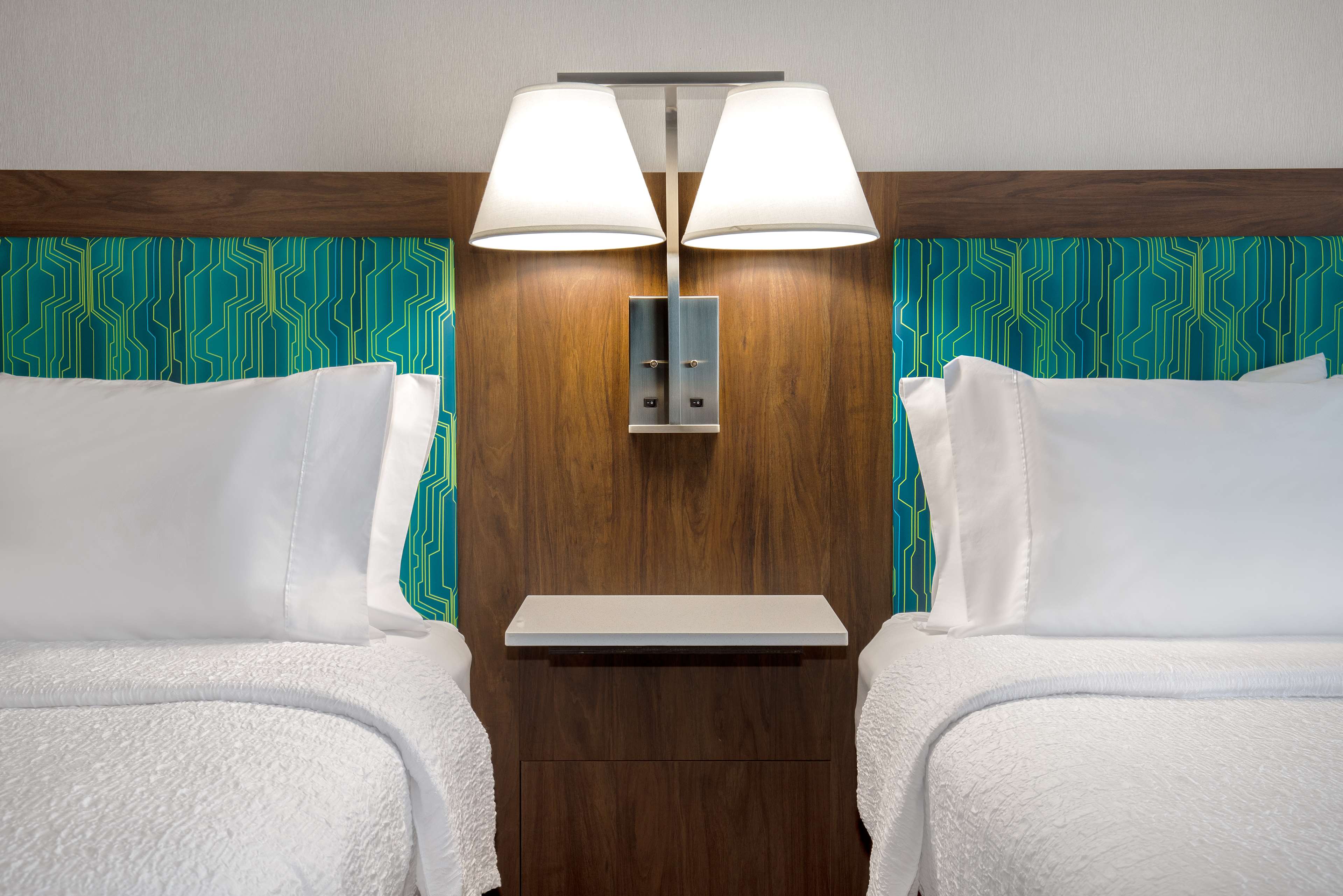 Hampton Inn by Hilton Brampton Toronto - Tap to explore photos