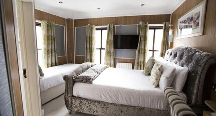 The Cheshire Hotel Room Type - TRIPLE ROOM