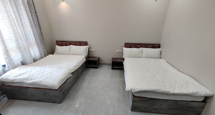 Hotel Ashirwad Room Type - Superior Twin Bedded Room