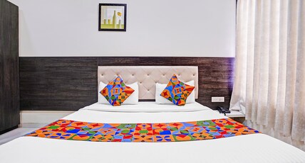 FabHotel Food Hub Room Type - Suite Room