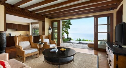 Shangri-La's Boracay Resort & Spa Room Type - Loft Villa