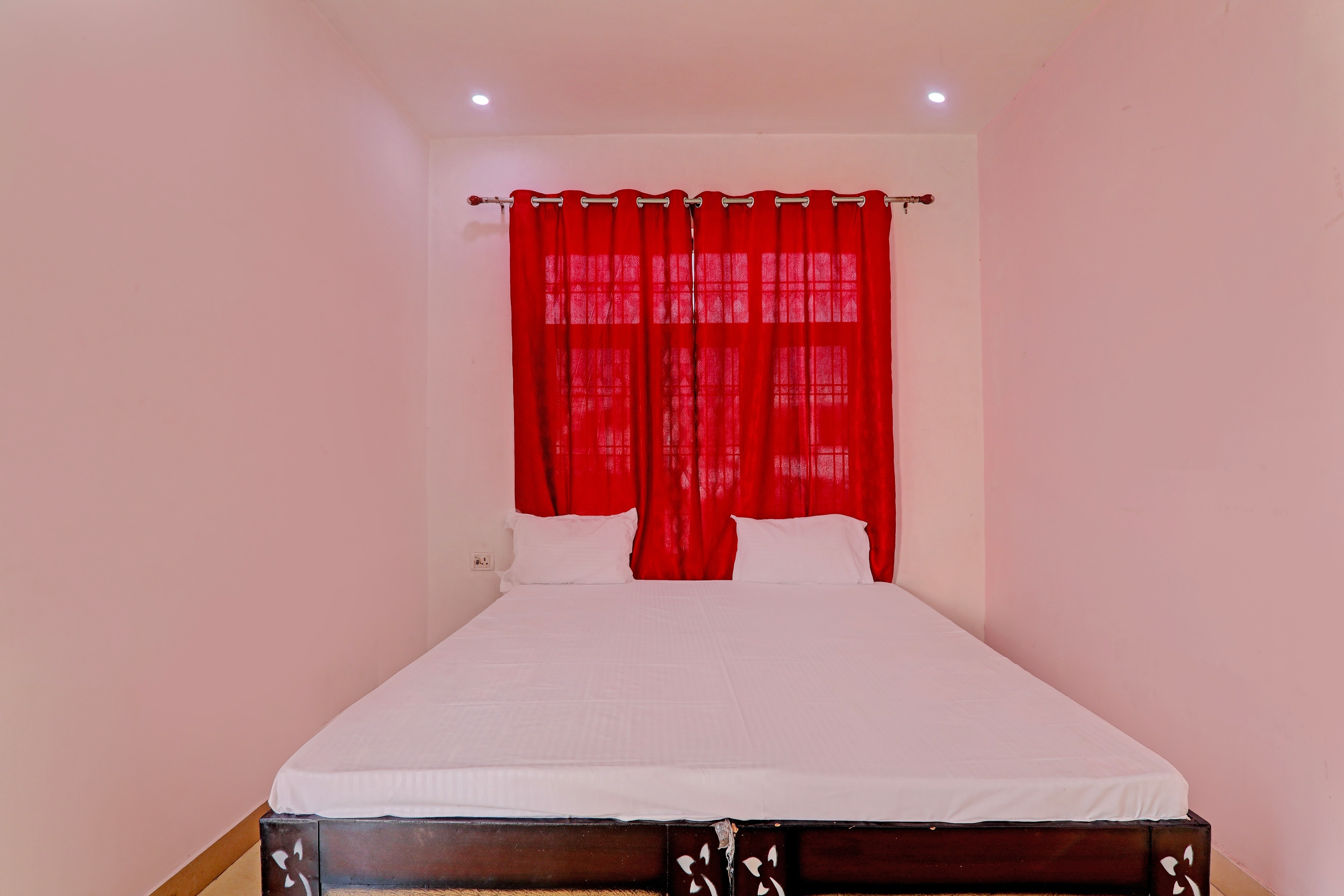 Hotel O Jankipuram Paradise Hotel - Tap to explore photos