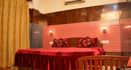 HOTEL SARTAJ Room Type - Executive