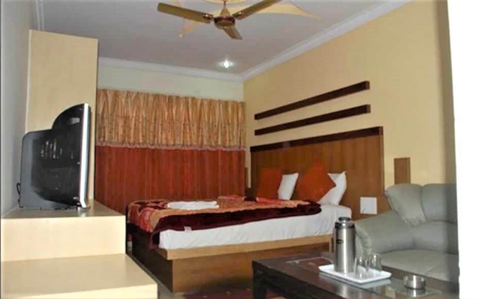 MAYA HOTEL - Tap to explore photos