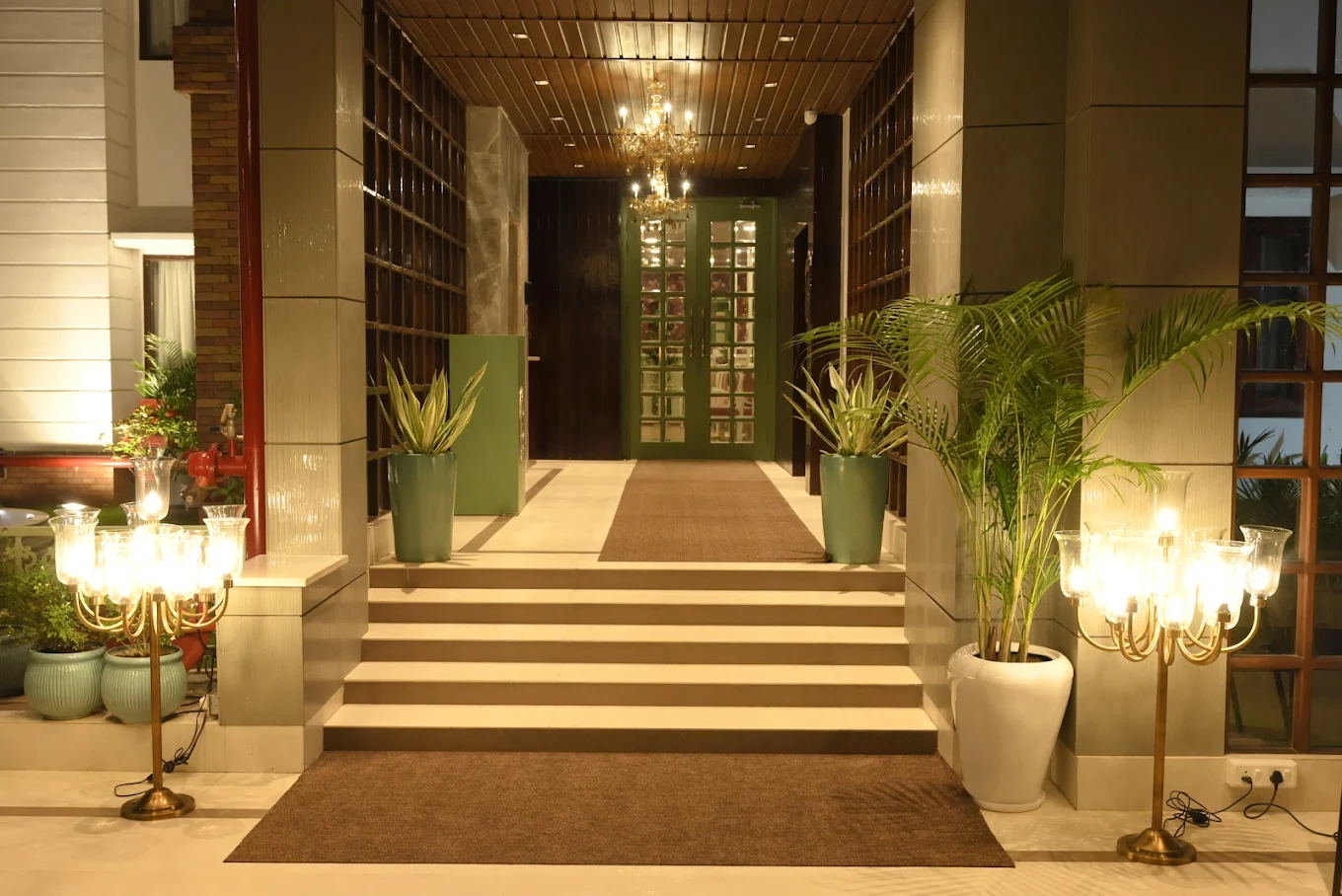 ANIYAA EDITION A LUXURY BOUTIQUE HOTEL AND BANQUETS Room Type - Luxury Boutique Suite