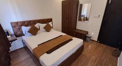 Meadows Inn Room Type - Executive Room non AC
