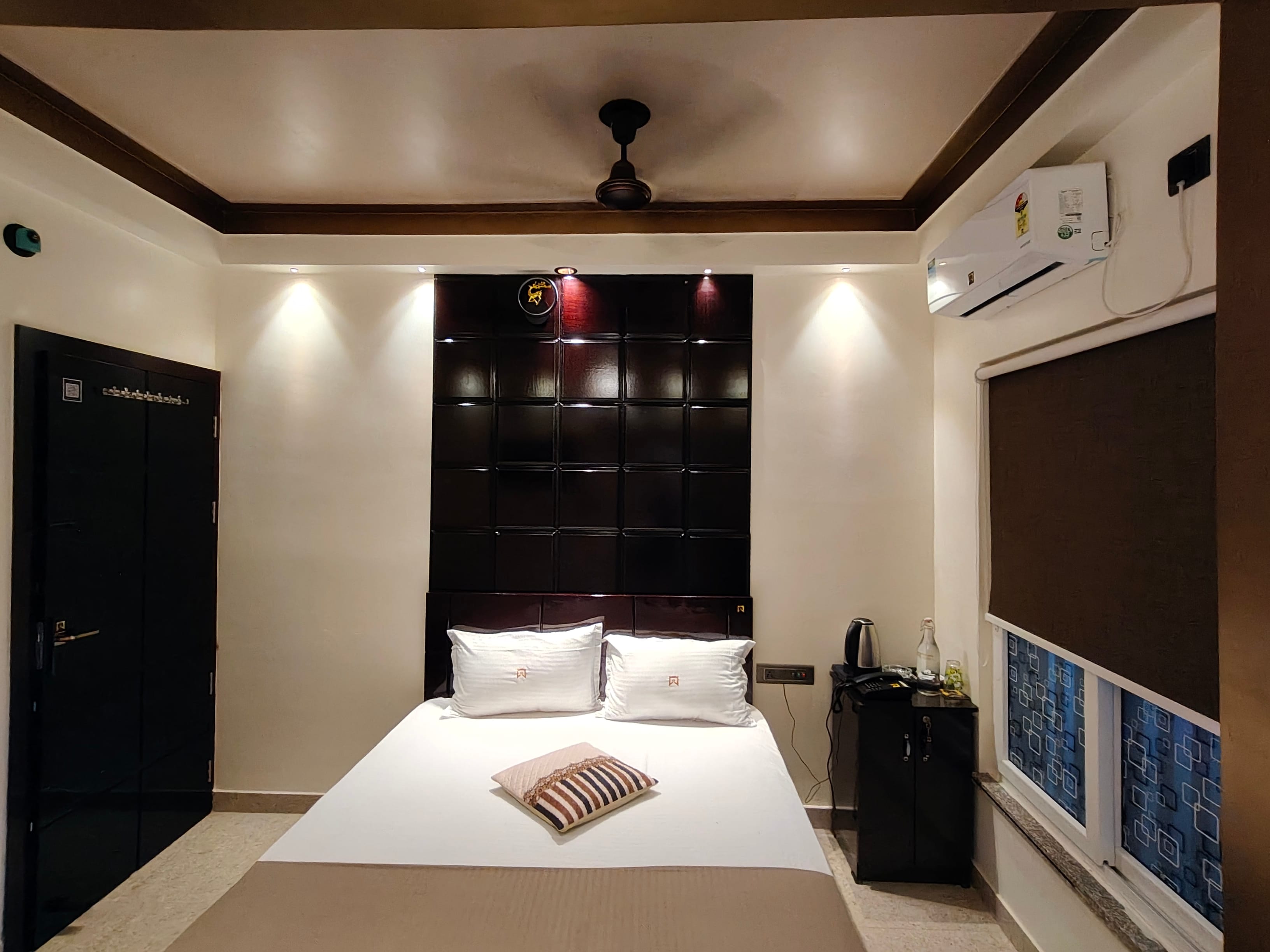 HOTEL JOY GURU INN - Tap to explore photos