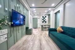 Premium 2 Bhk Condo Bandra W