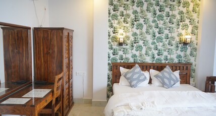 Pine Hill Guest House Itanagar Room Type - Luxury Room