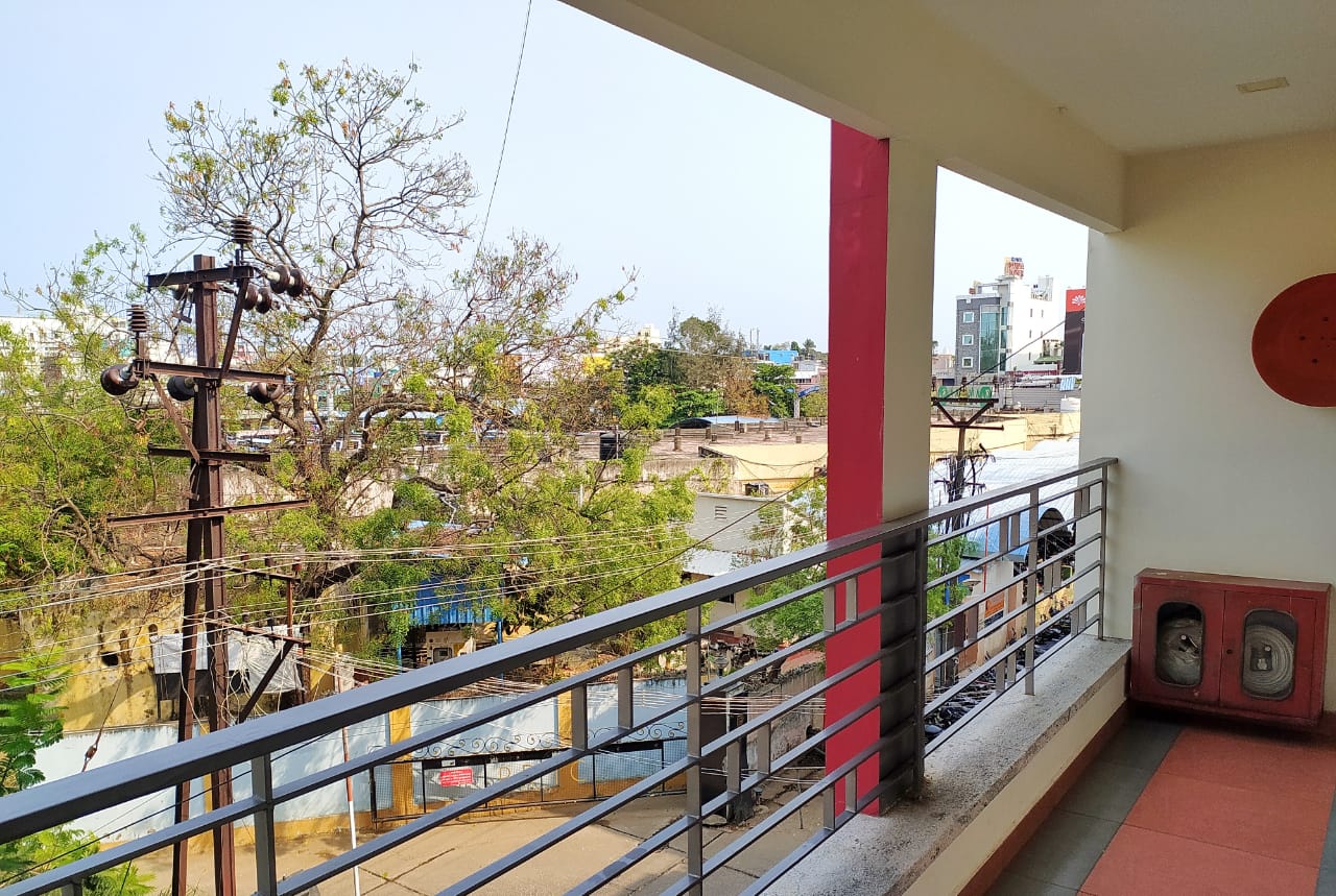 Signature Inn - Near Pondicherry Bus Stop - Tap to explore photos