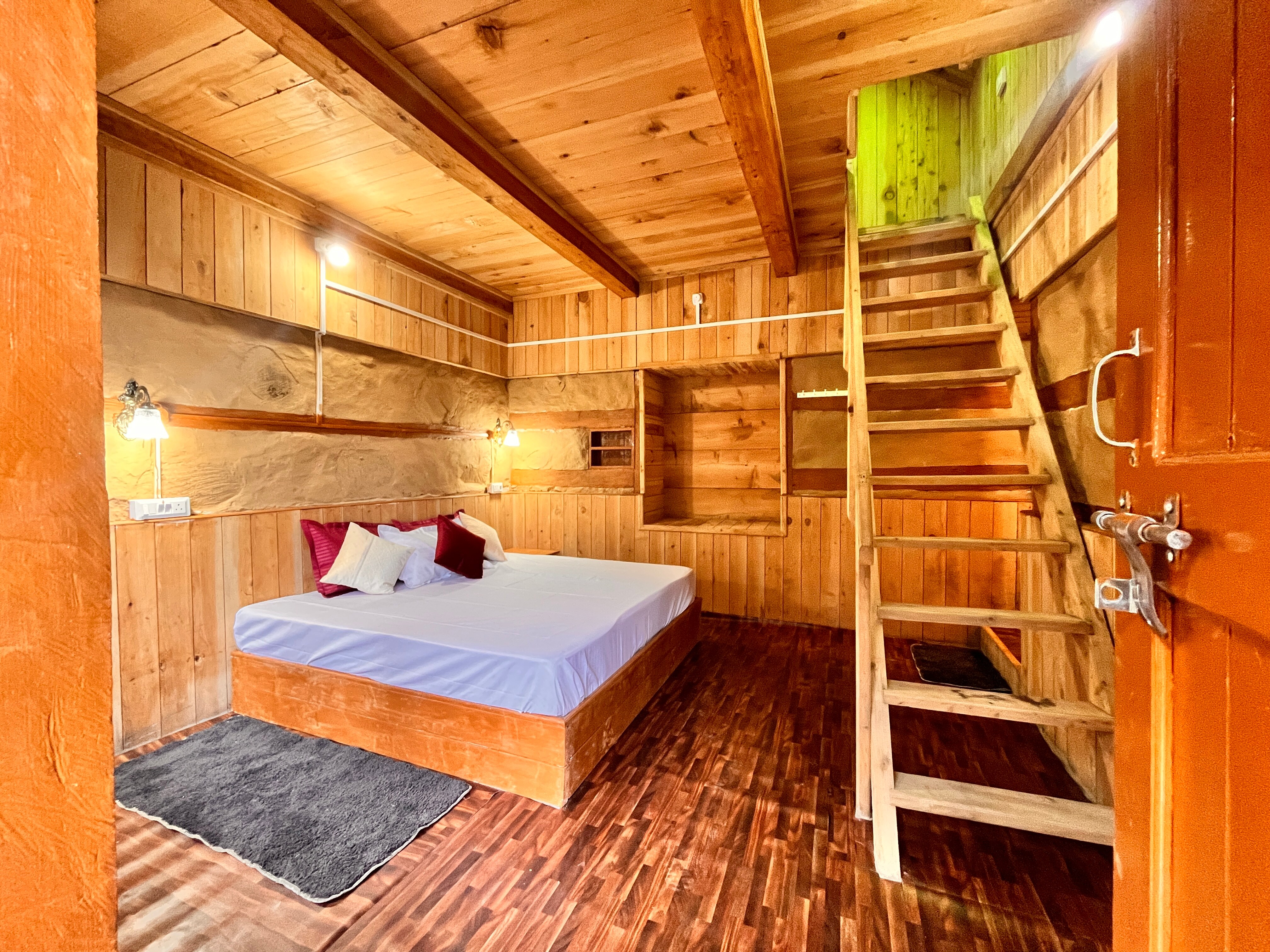 Alpine Heaven Forest view cottage uphill Trk150mtr - Tap to explore photos