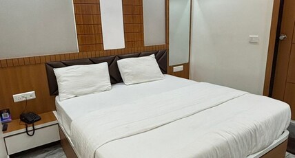 Hotel Blue Sky Vastral Room Type - CLASSIC ROOM