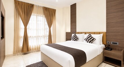 Hotel Greeno's Room Type - Super Deluxe Room