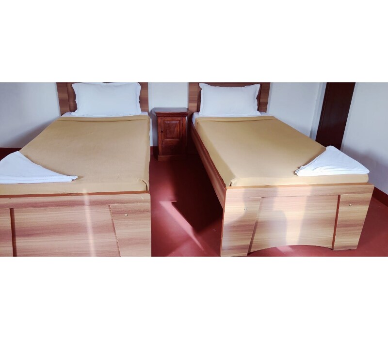 CAMPINGROUND LAUGHING WATERS - Tap to explore photos