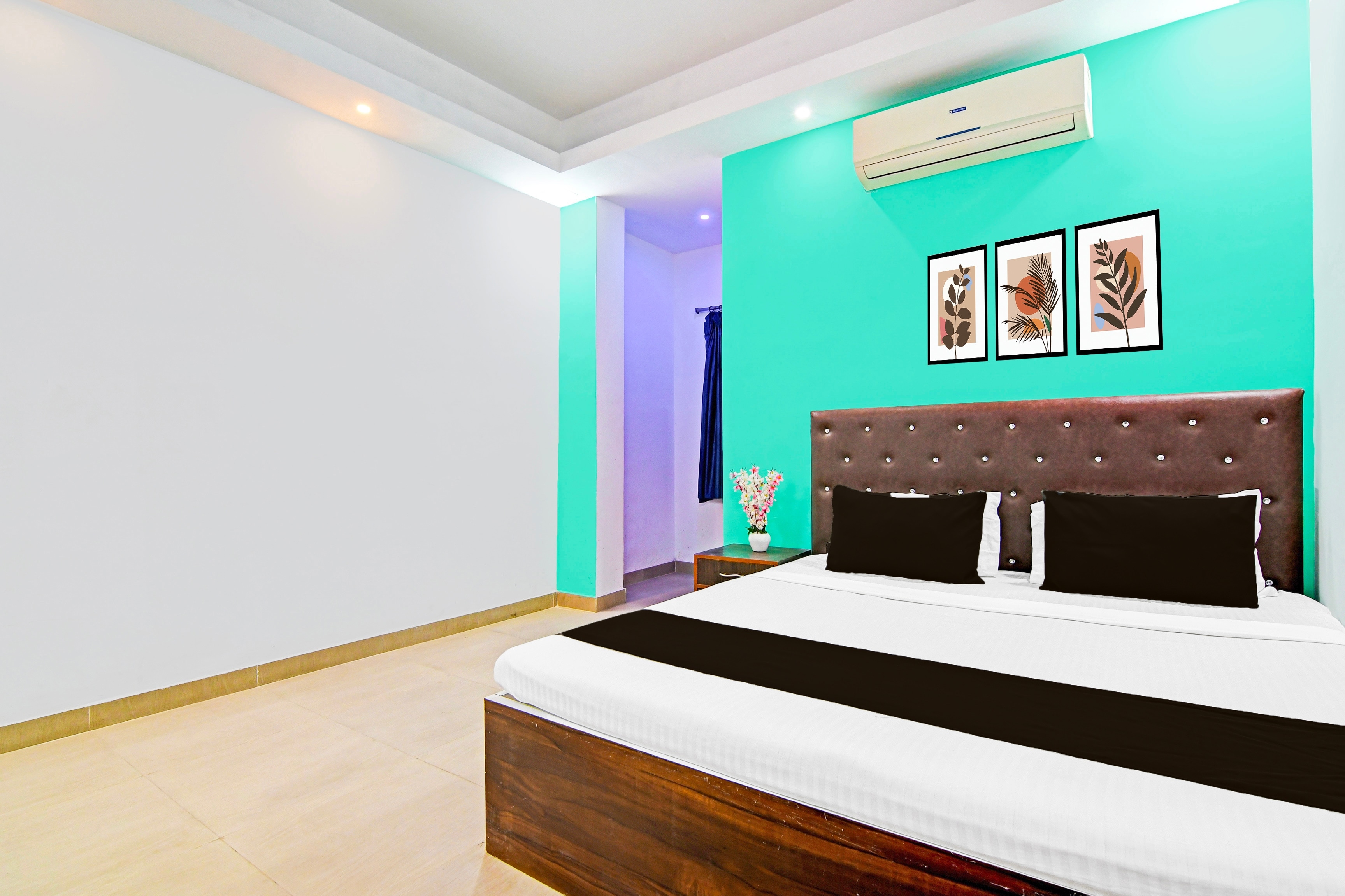 Super Hotel O Santragachi Junction Formerly Hotel Shubra - Tap to explore photos