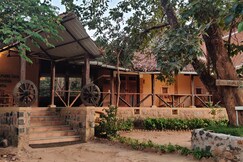 Surwahi Social Ecoestate Kanha Homestay