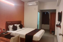 Meena Comfort