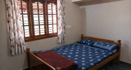 CoffeeMane Room Type - Bedroom 1